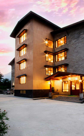 Hotel Booking in Manali
